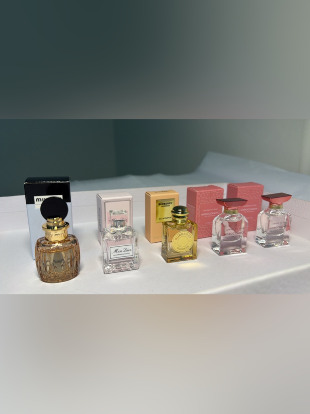 New,unused and authentic Mini assorted Perfumee@@Set Limited Edition/ mini size - Picture 4 of 4